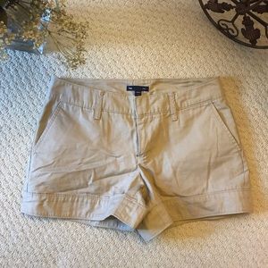 Gap khaki shorts